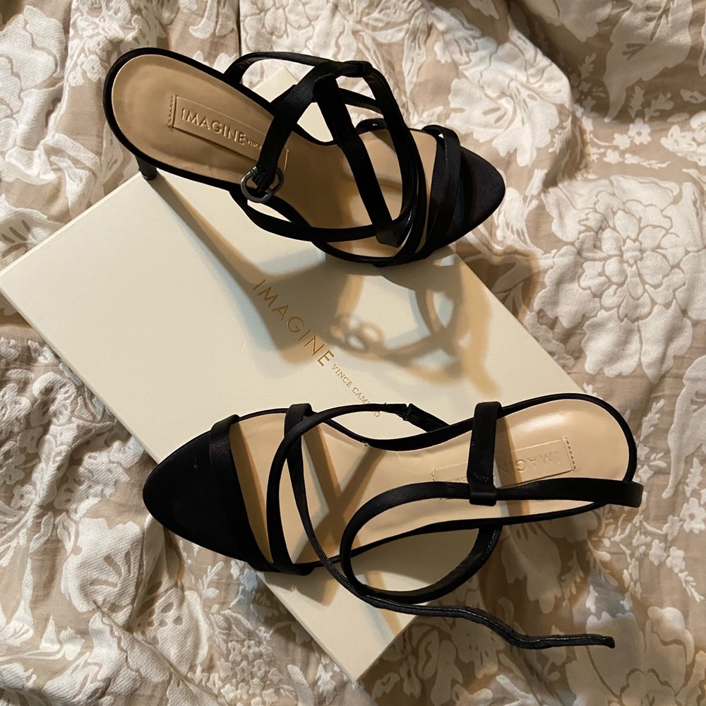 IMAGINE VINCE CAMUTO Ramsey Sandal